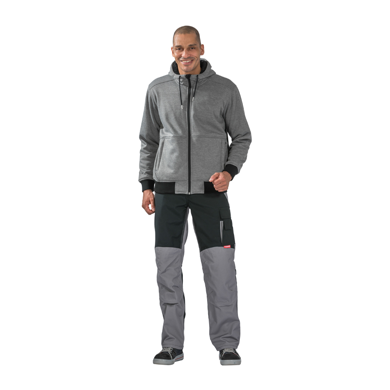 Mann trägt den grauen Planam Iceland Hoodie mit Teddyfutter innen, Kapuze und Reißverschluss in der Frontansicht